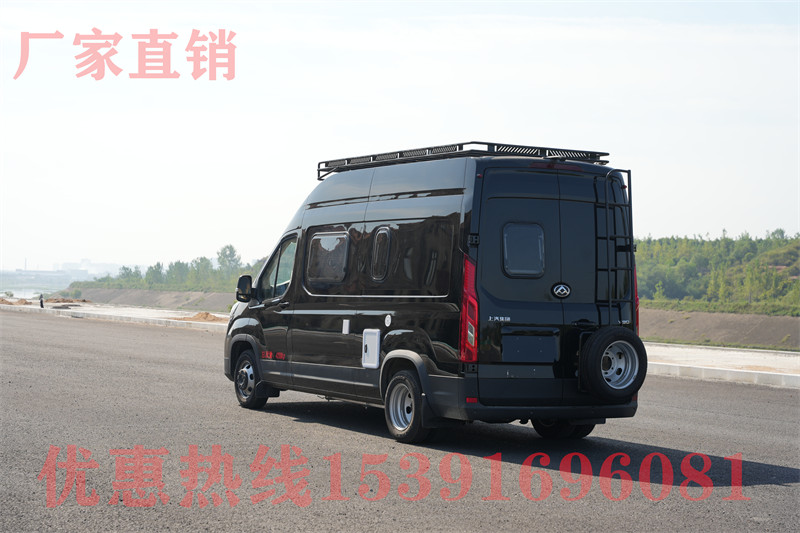 v70升頂房車 大通V70房車來啦!硬升頂設(shè)計(jì)防風(fēng)又保暖,可下地庫